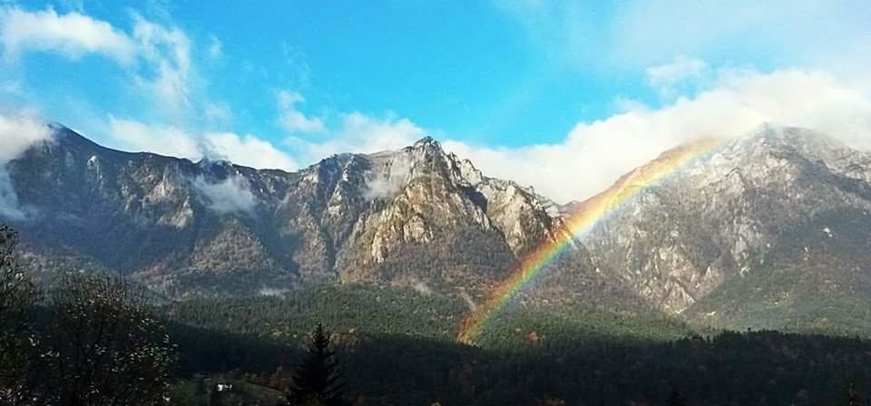 PANORAMIC VIEW OF ROCKY MOUNTAINS