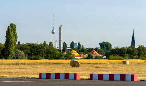 Gazebo by building against sky