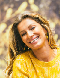 Portrait of a smiling young woman