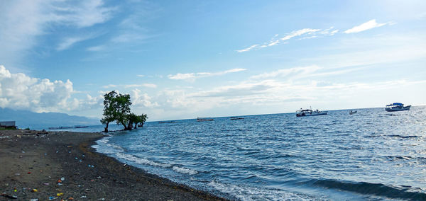 Scenic view of sea against sky