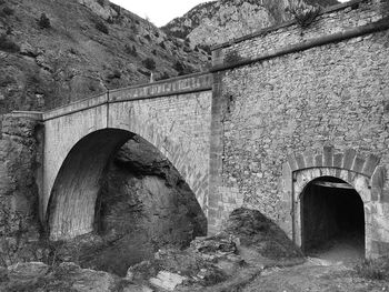 Low angle view of arch bridge in tunnel