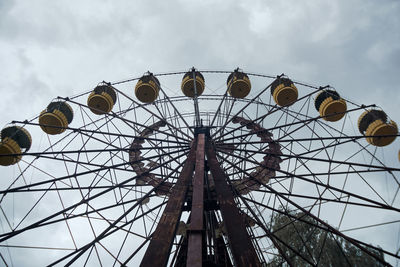 Ferris wheel in an abandoned amusement park in the city of pripyat chernobyl, ukraine