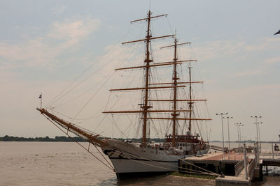 Buque escuala guayas, sail training ship of the ecuadorian navy