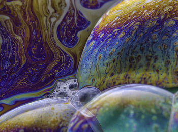 Detail shot of bubbles in water