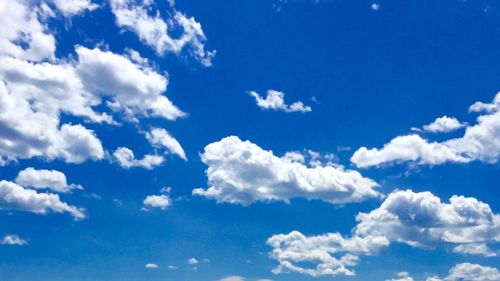 Low angle view of cloudy sky