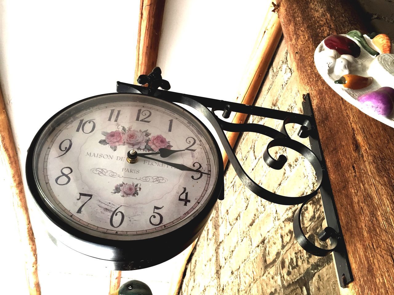 time, indoors, clock, text, close-up, number, communication, antique, old-fashioned, metal, accuracy, western script, clock face, still life, retro styled, table, old, minute hand, no people, instrument of time