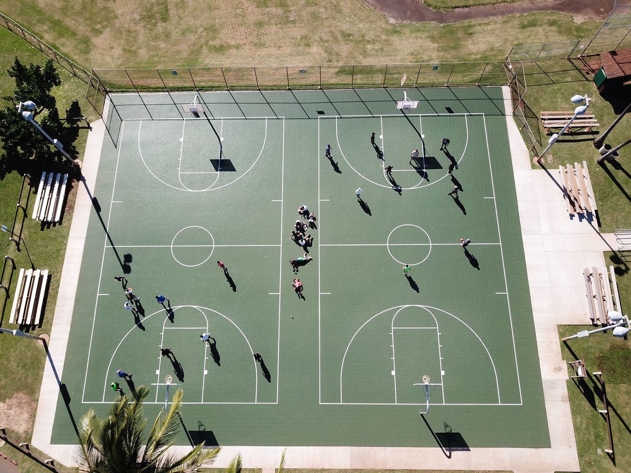 sport, soccer, day, green color, court, outdoors, real people, large group of people, built structure, stadium, building exterior, architecture, playing field, competitive sport, soccer field, competition, tennis, crowd, people