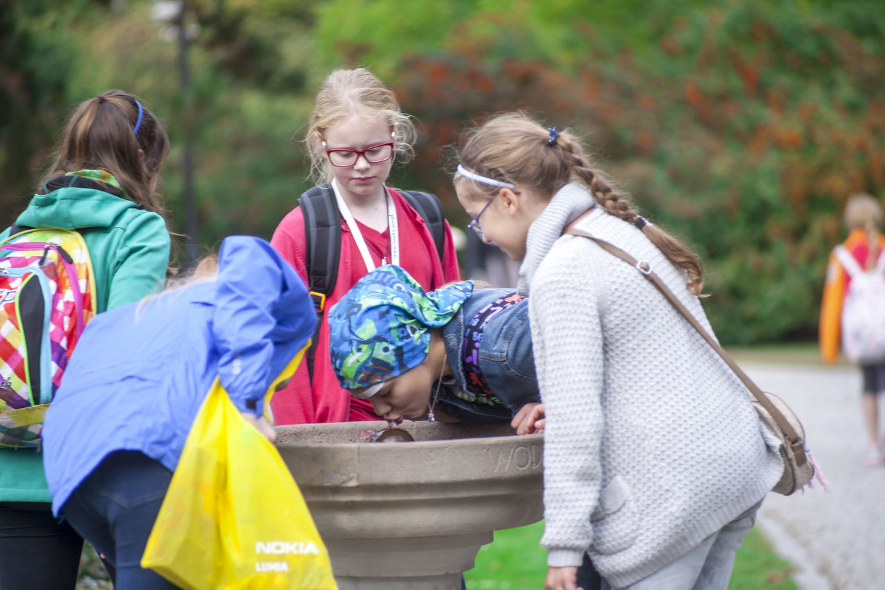 Children 9-13 years in everyday life by teaching in a primary school in Berlin comming from families of mixed Russian-German month ago were hosting in their homes and schools Polish learners. This is the first time in history have been able to replace suc