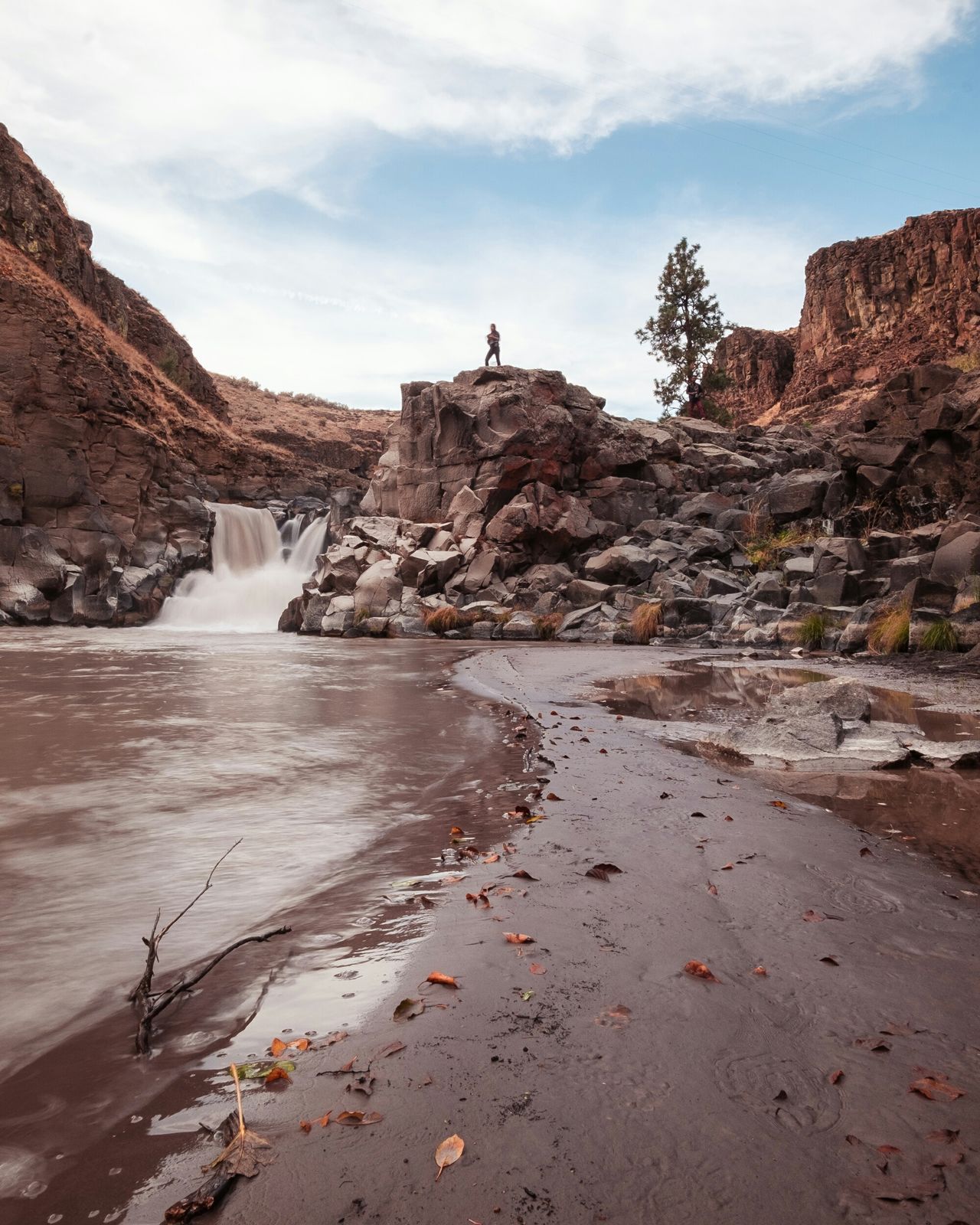 White river falls
