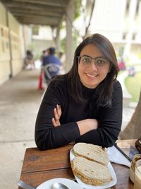 Portrait of a smiling young woman