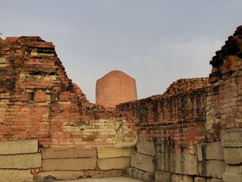 Old ruin building against sky