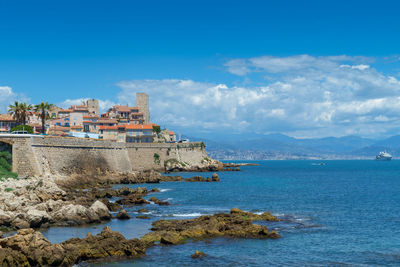 The old town of antibes and its protective sea wall, côte d'azur, provence, france.