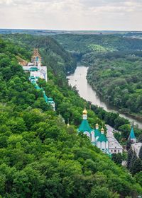 The holy mountains lavra of the holy dormition in svyatogorsk or sviatohirsk, ukraine
