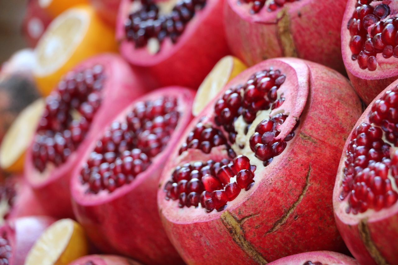 FULL FRAME SHOT OF FRUITS IN MARKET