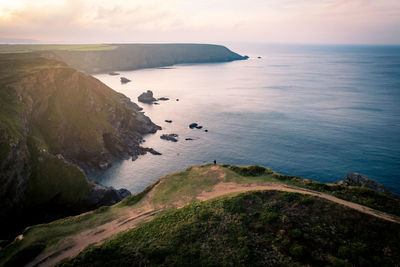 Clifftop ponder