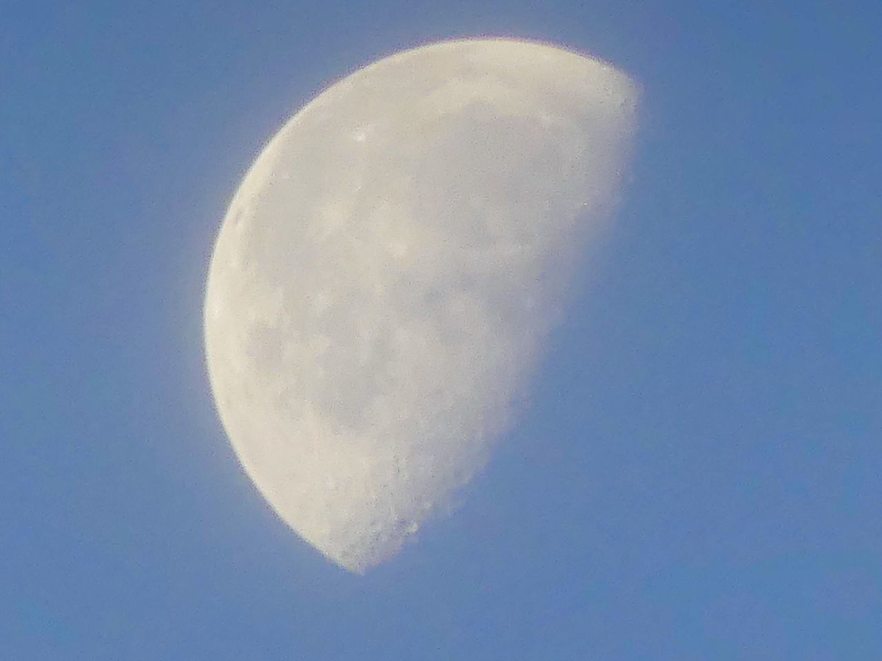 MOON IN SKY AT NIGHT