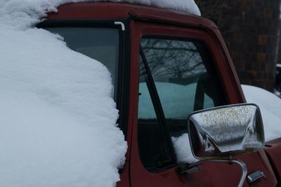 Snow on pick-up truck