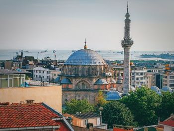 Vista sobre a mesquita de istambul