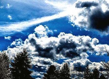 Low angle view of cloudy sky