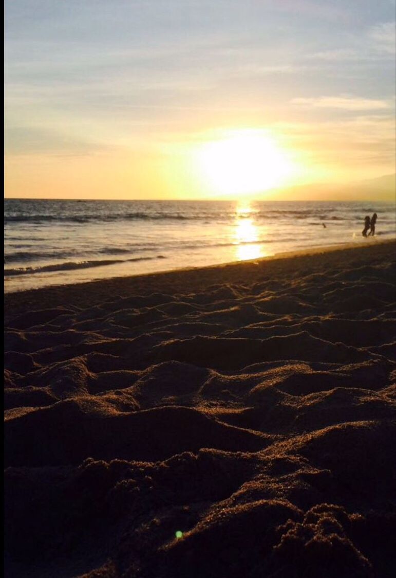 beach, sea, sunset, horizon over water, water, sun, sand, shore, scenics, tranquil scene, beauty in nature, sky, tranquility, nature, sunlight, idyllic, orange color, wave, reflection, vacations