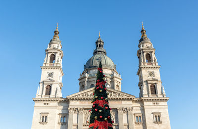 Christmas tree in front of saint stephen's basilica or szent istvan bazilika in budapest, hungary