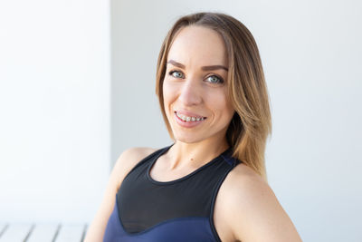 Portrait of a smiling young woman