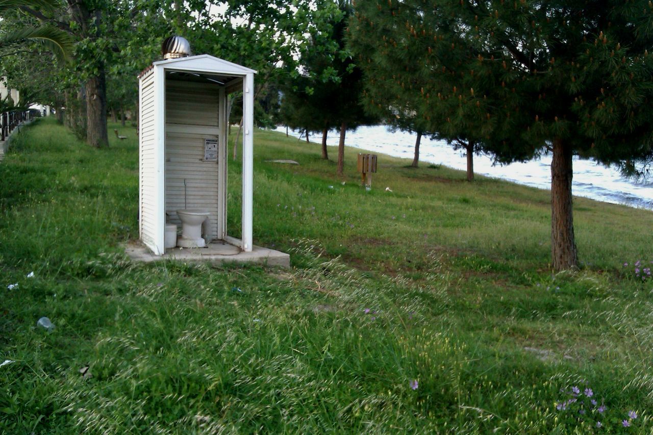 Toilet in the sea