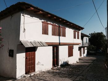 Old house in theologos
