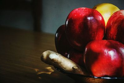 Close-up of apples on table