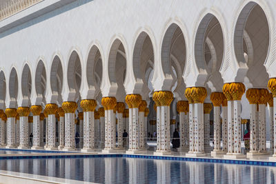 Sheikh zayed grand mosque in abu dhabi