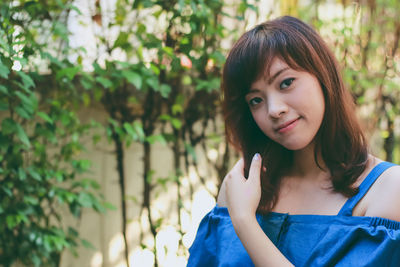 Portrait of a beautiful young woman