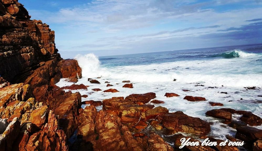 sea, rock - object, rock formation, nature, horizon over water, beauty in nature, sky, water, scenics, tranquility, cliff, day, no people, cloud - sky, tranquil scene, outdoors, wave