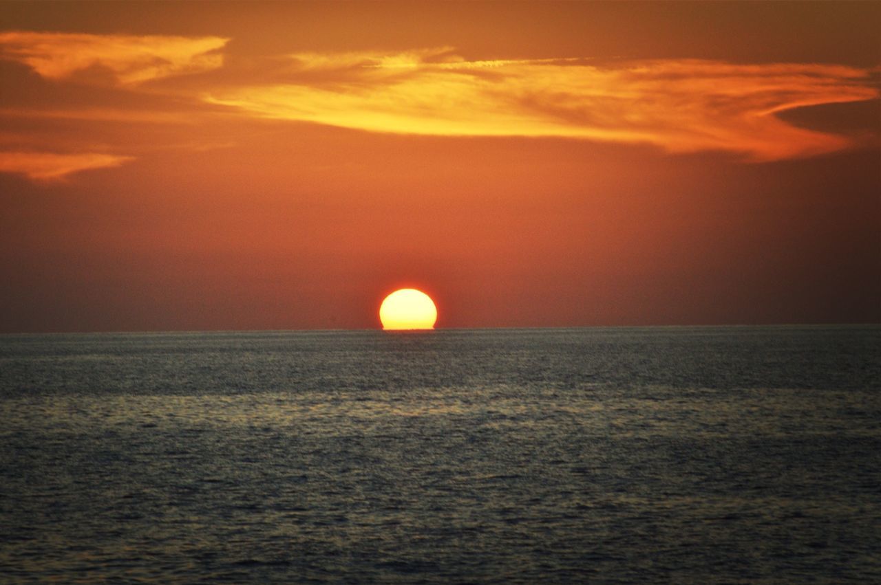 sunset, sea, scenics, water, tranquil scene, horizon over water, orange color, sun, beauty in nature, tranquility, waterfront, idyllic, sky, nature, rippled, seascape, outdoors, sunlight, no people, remote