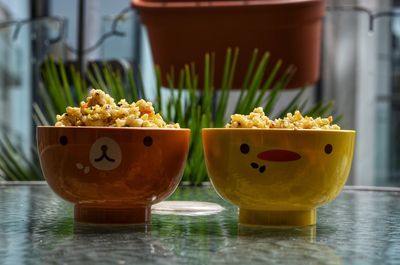 Food in bowls on table