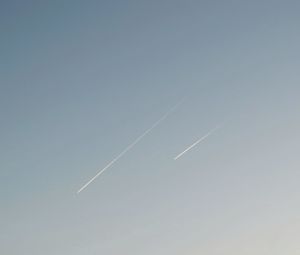 Low angle view of vapor trail in sky