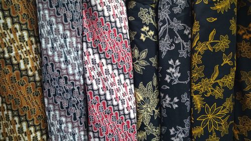 Rows of batik cloth with various motifs