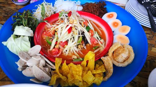 Close-up of vegetables in bowl on table