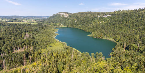 Lac de bonlieu is a lake in the jura massif, located in the french jura lakes region