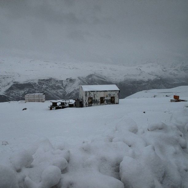 snow, winter, cold temperature, season, weather, covering, frozen, mountain, landscape, white color, tranquil scene, covered, snowcapped mountain, nature, snow covered, beauty in nature, scenics, tranquility, house, snowcapped