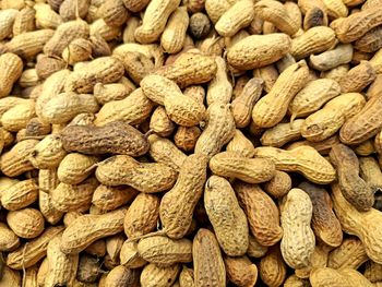 Hot fresh and healthy groundnuts for good health in winter 