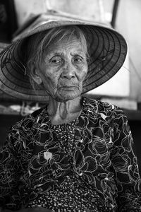 Portrait of woman wearing hat