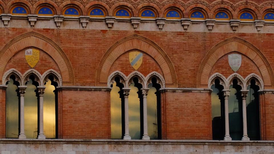 architecture, built structure, building exterior, arch, day, arched, outdoors, historic, blue, archway, creativity, facade, exterior, no people, green color, historic building