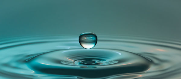 Close-up of bubbles in water