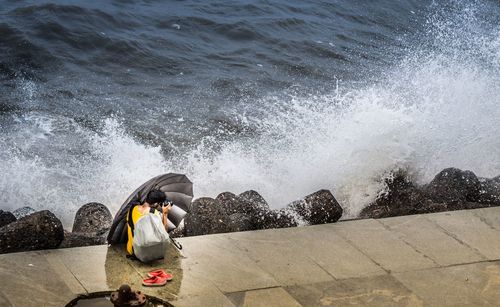 Waves splashing on rocks