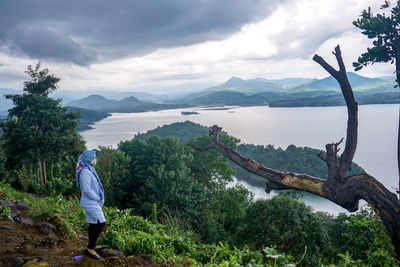 Enjoy the beautiful scenery on the hill bollangi, gowa regency, in the afternoon