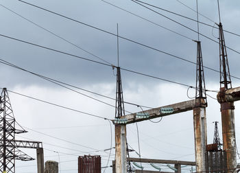 High-voltage transmission lines, metal supports, concrete poles