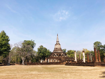 View of temple building against sky