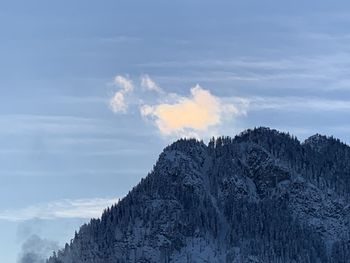 Sunny cloud over the mountain