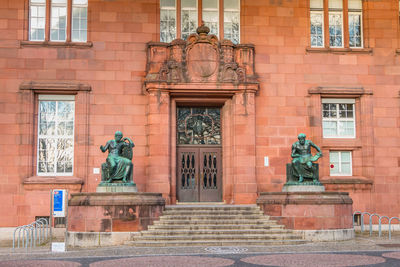 Statue of historic building