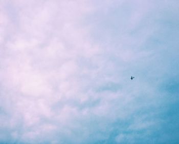 Low angle view of cloudy sky